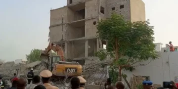 Sédhiou : Un immeuble en construction s&rsquo;effondre, un mort retiré des décombres