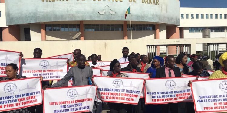 Justice : L’Entente SYTJUST – UNTJ annonce la suspension de son mot d’ordre de grève