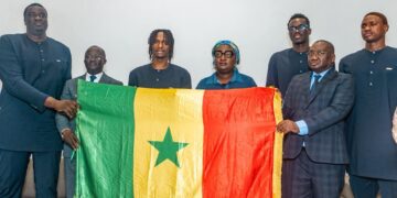 Afrobasket masculin : Remise du drapeau national, les lions gonflés à bloc