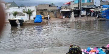 Kaolack : Les eaux usées envahissent l’axe Médina Baye – Mbadakhoun, les populations comptent siéger le bureau de l&rsquo;ONAS
