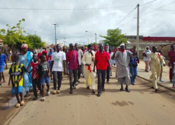 Kaolack : Marche pacifique des chauffeurs et des population contre la dégradation des routes de kibel via Mérignac