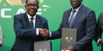 L’Ucad et la Caf signent un accord pour l&rsquo;excellence du football africain