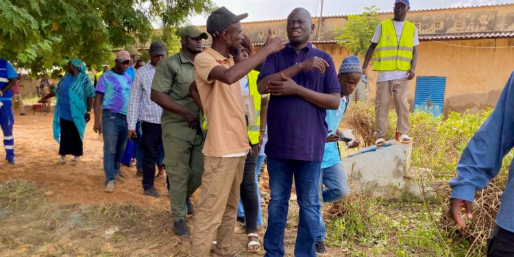 Kaolack : La Mairie met en œuvre une opération de nettoyage des écoles pour rendre effectif le concept ‘’Oubi tey diang tey »