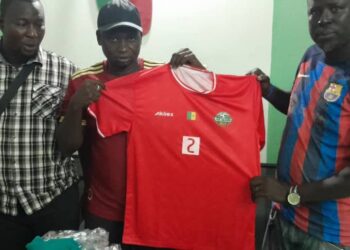 Football local : Assane Willane pose un geste fraternel en équipant l’ASC Saloum