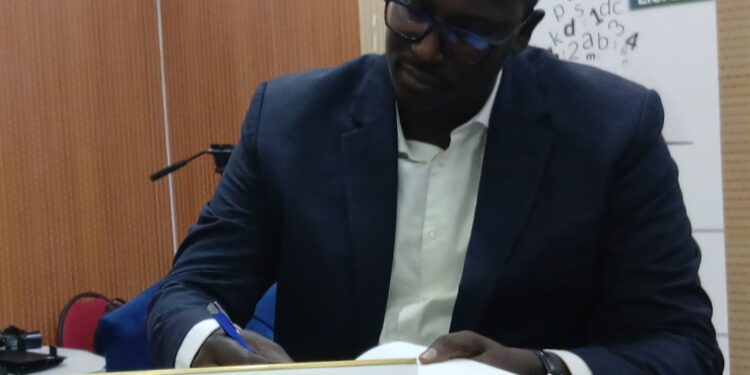 Dédicace : Boubacar Mohamed Racine Sy publie son ouvrage ’’Misons sur l’éducation’’