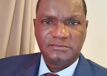 Théâtre pastefien : Une mise en scène qui étouffe l’État (Dr Abdourahmane Ba Président du Think Tank FOYRE)