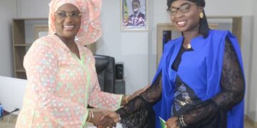 𝗣𝗮𝘀𝘀𝗮𝘁𝗶𝗼𝗻 𝗱𝗲 𝘀𝗲𝗿𝘃𝗶𝗰𝗲 𝗮𝘂 𝗙𝗼𝗻𝗱𝘀 𝗡𝗮𝘁𝗶𝗼𝗻𝗮𝗹 𝗱𝗲 Crédit 𝗽𝗼𝘂𝗿 𝗹𝗲𝘀 𝗙𝗲𝗺𝗺𝗲𝘀 : Kankou Thiam passe le témoin à Coura Sow