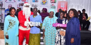 Noël pour tous : Le Maire de Dakar et le Conseil municipal offrent des cadeaux aux enfants