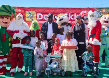 Arbre de Noël 2025 : Dakar Dem Dikk gâte ses enfants