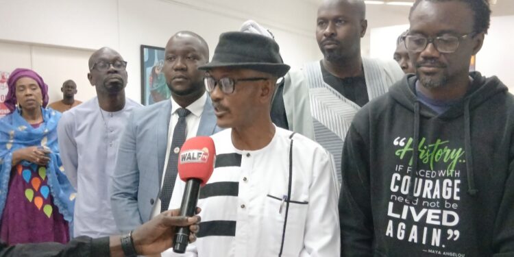 Exposition  » Hommage à feu Kara Ndiaye  » : L’artiste Kara (Par Daouda Dia Commissaire de l’exposition)