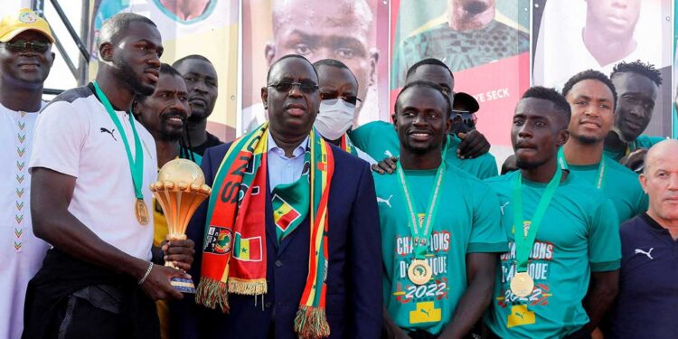 Prime de 50 millions et deux terrains aux Lions en 2021 : Bassirou Diomaye Faye fera-t-il mieux que Macky SALL ?