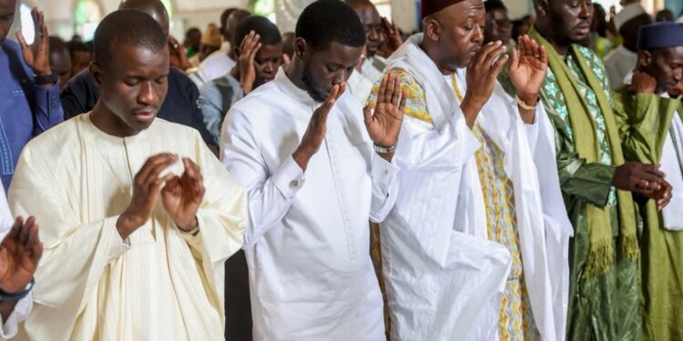 Tambacounda : Bassirou Diomaye Faye effectue sa prière de vendredi à la Grande mosquée