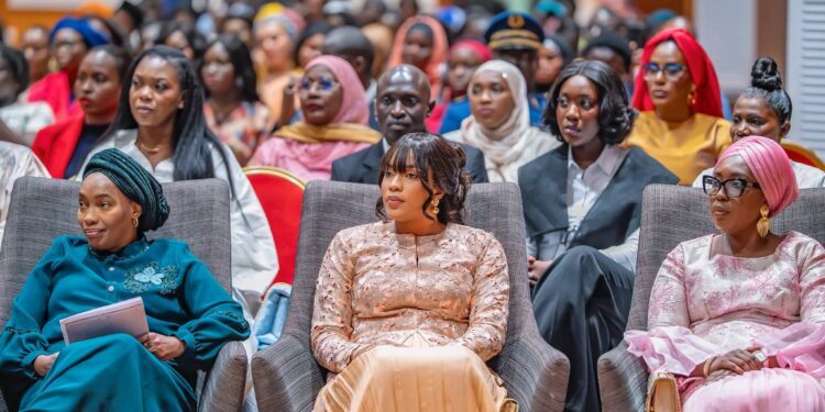 Journée mondiale des cancers de l’enfant : La Première Dame Absa Faye aux côtés de l’Association Yaayou Tidiane