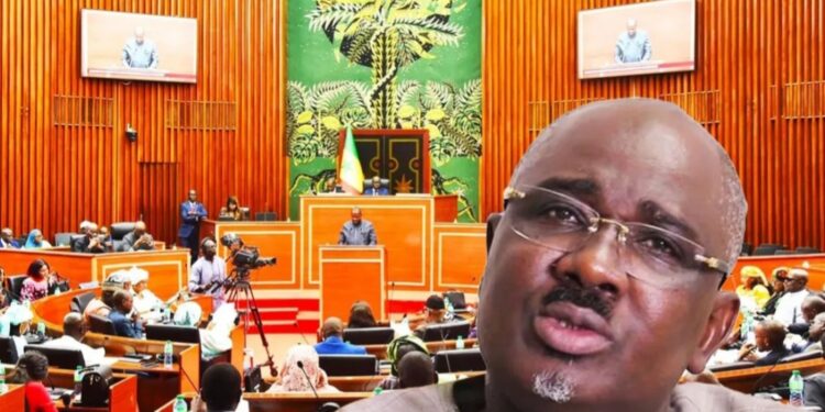 Introduction présumée de téléphones en prison : Levée de l’immunité parlementaire de Farba Ngom