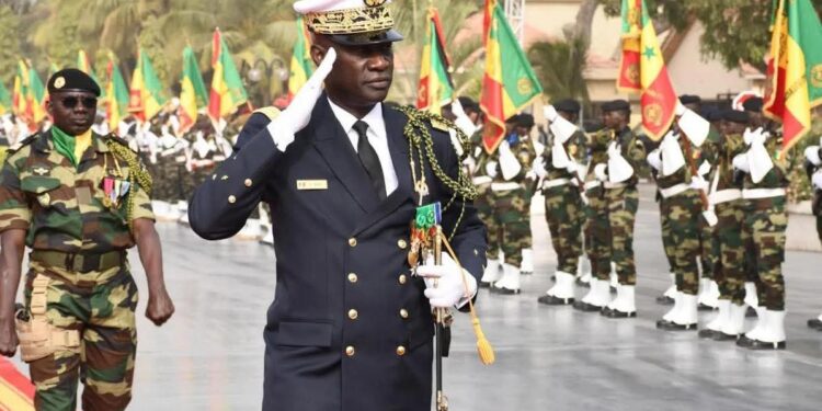 Célébration du 4 avril : Le Vice-amiral Oumar Wade, en visite de terrain à Thiès