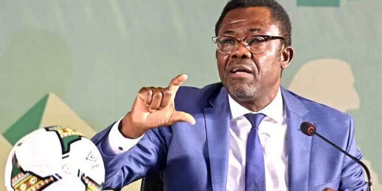 CAF : Le Secrétaire Général Véron Mosengo-Omba annonce sa démission !