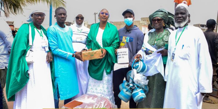 Journée de partage et de solidarité : Le Maire de Guinaw rails au chevet des daaras et des couches vulnérables