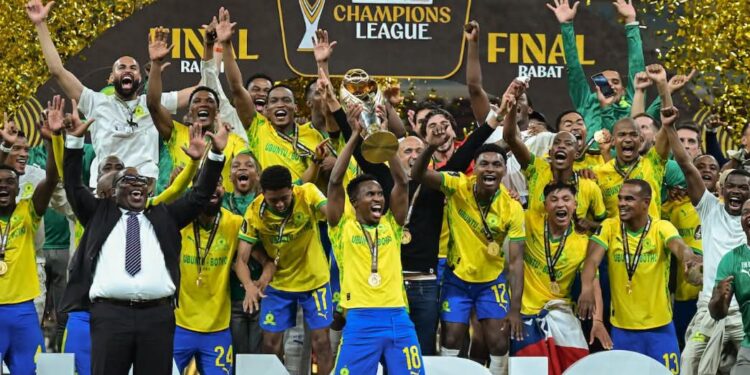 Ligue des champions Africaine : Le Mamelodi Sundowns remporte le trophée face à l’AS FAR Rabat